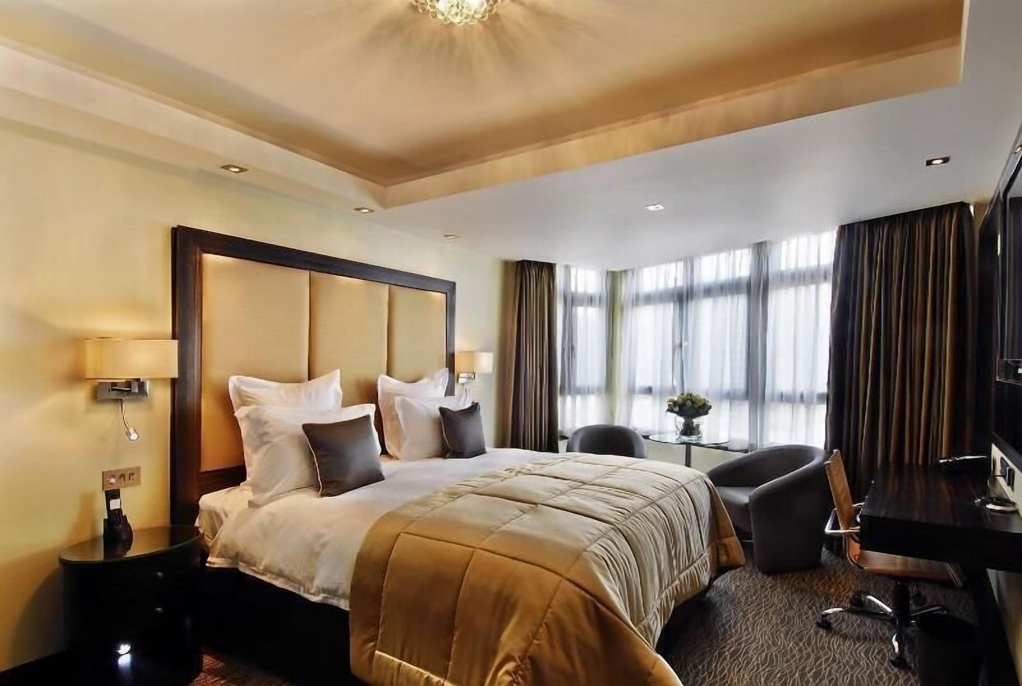Montcalm Mayfair, Autograph Collection Лондон Номер фото A room at the InterContinental London The O2